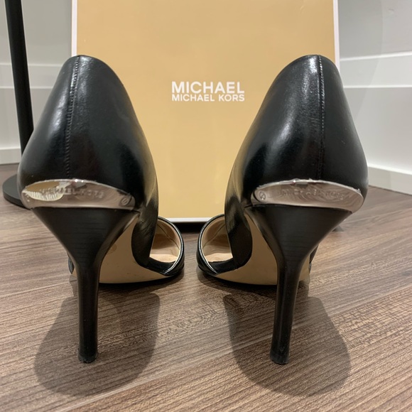 MICHAEL Michael Kors Black Heels - Picture 7 of 13